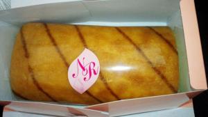 ロールケーキ（中身）.jpg