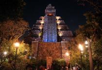 インディージョーンズ yoru.jpg